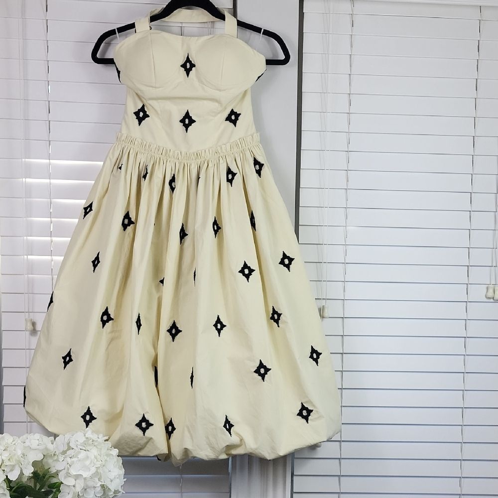 NWT Louis Shengtao Chen Off-White Cream and Black Formal Dress. Size‎ S